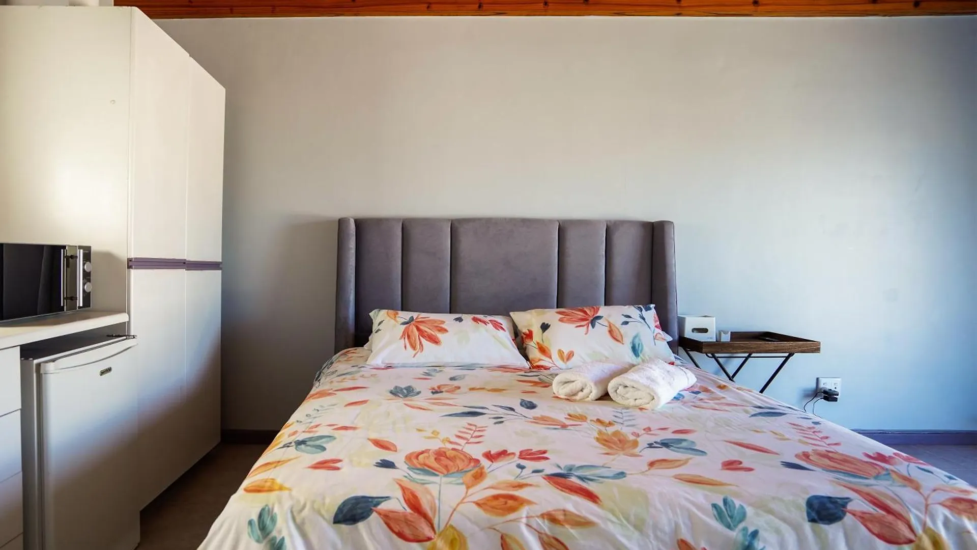 Ocean Vibes Hotel Cape Town Guest house